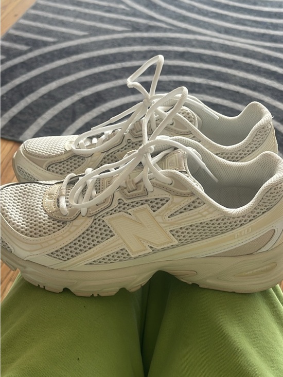 New Balance Shoes - New Balance Women’s Cream/White Mesh Sneakers